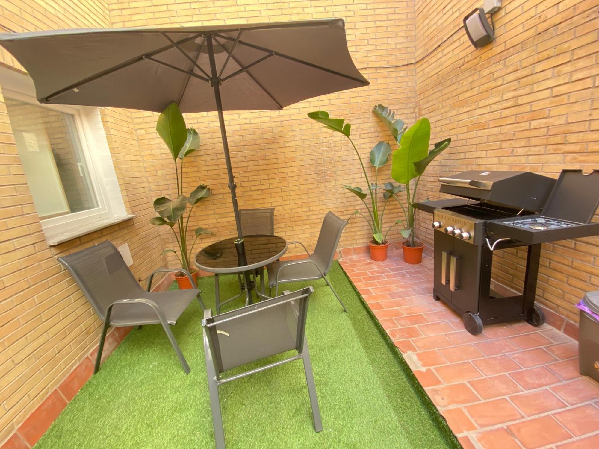 Futurotel Space Garden Hostal Granada